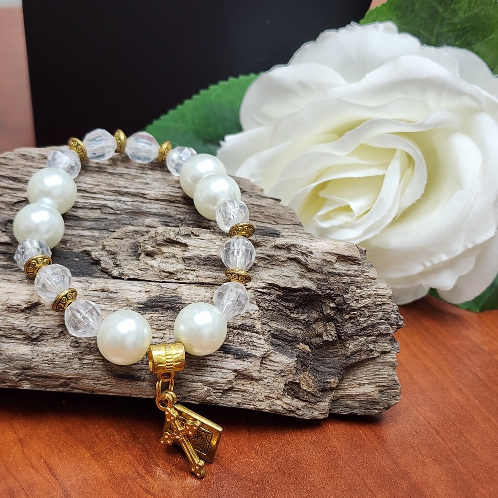 Faux Pearl Bracelet With Gold-Toned Accents and Holy Bible And Cross Charms